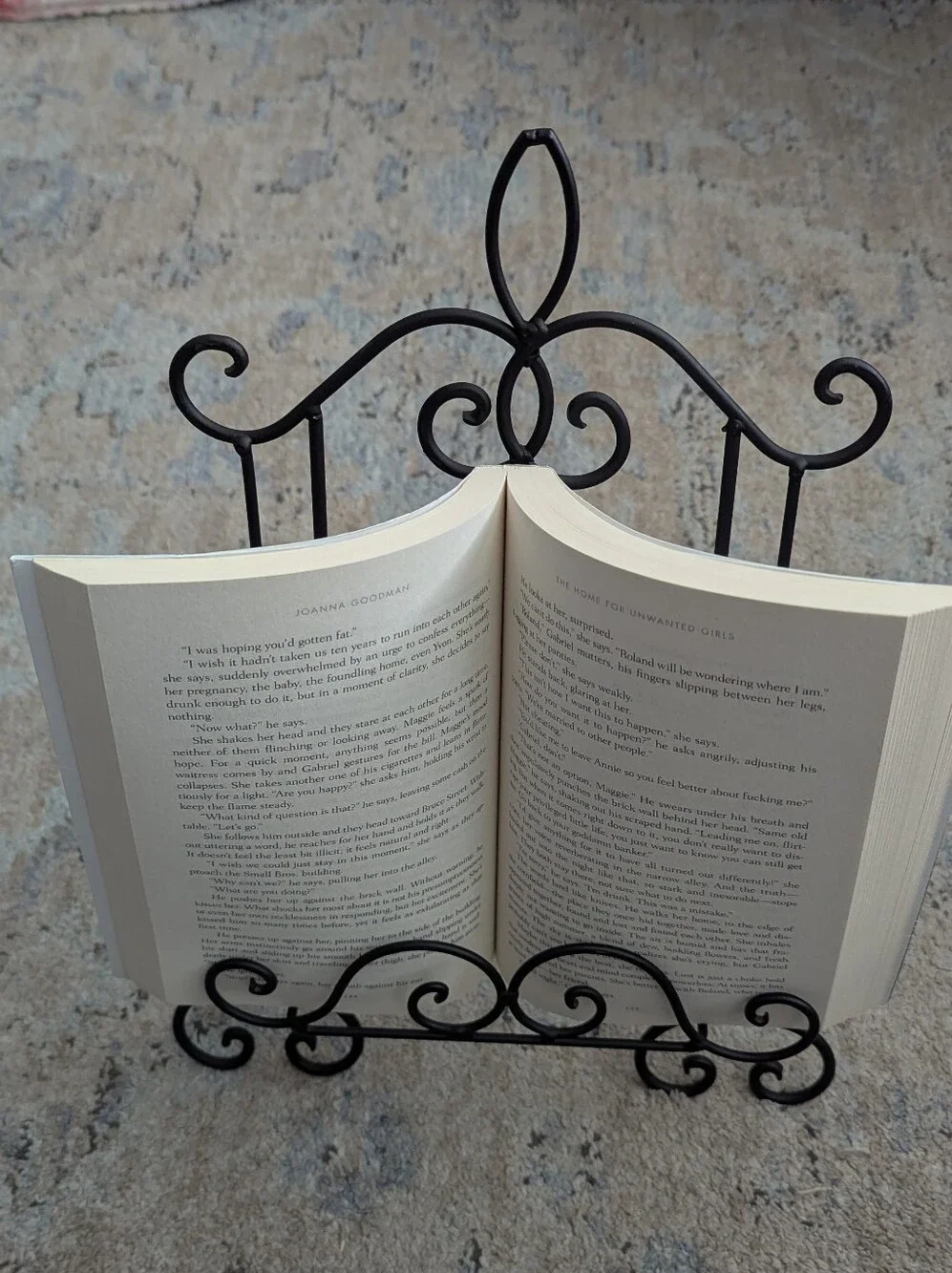 Decorative Black Metal Scroll Easel Stand - Brand